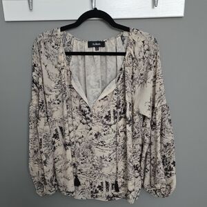 Aakaa Cream and Black Patterned Blouse NWOT